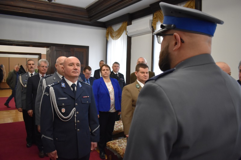 UROCZYSTA ZBIÓRKA Z OKAZJI ZDANIA I OBJĘCIA STANOWISKA KOMENDANTA